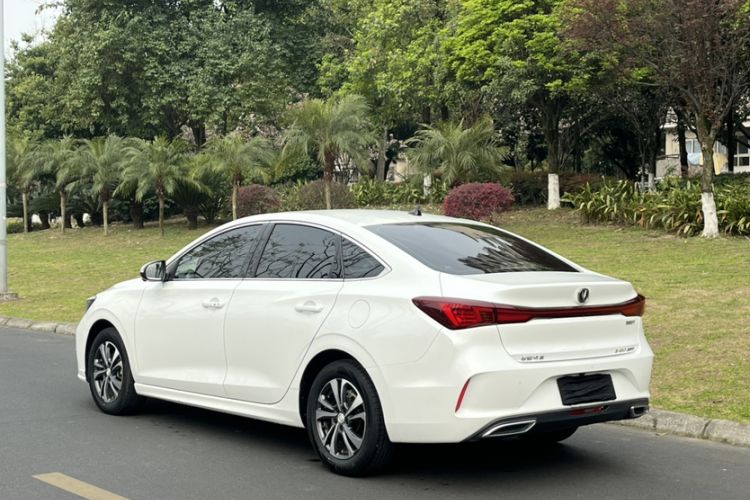 Used CHANGAN Eado 2022 PLUS Blue Whale NE 1.4T GDI DCT Prestige Edition
