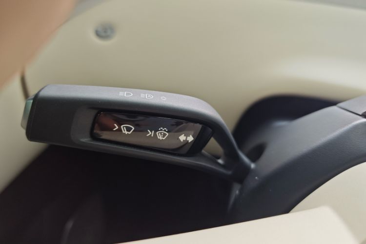 Used Xiaomi Auto YU7 2025 Ultra-Long Range High-Performance All-Wheel-Drive Max Edition
