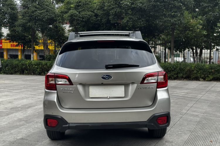 Used Subaru Outback 2017 2.5i Luxury Navigation Edition with EyeSight
