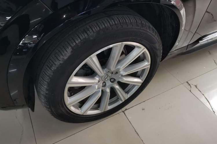 Used Volvo XC90 2019 T6 Zhiyi Edition 7-Seater China V Emission Standard Exterior 3