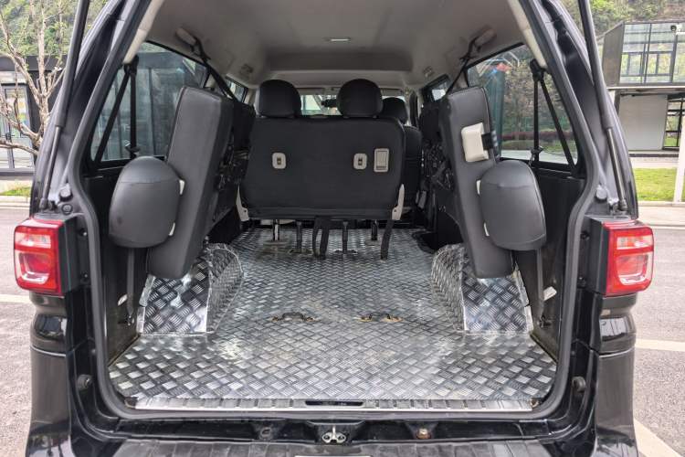 Used FORTHING Lingzhi 2022 M5L 1.6L Utility Model 7 Seats