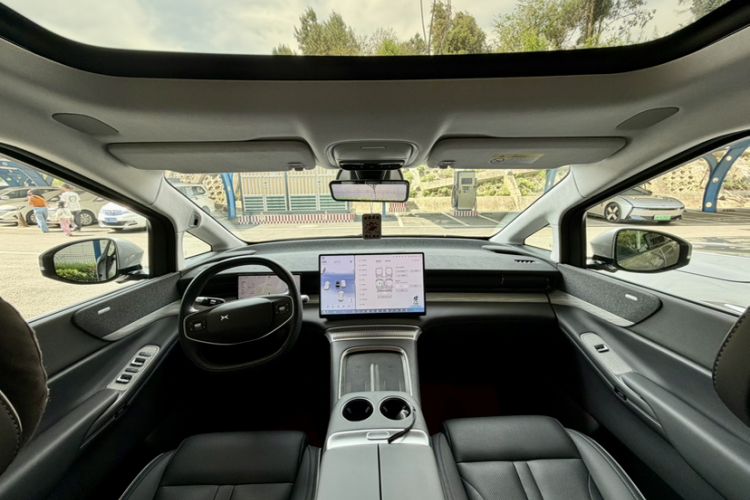 Used XPeng X9 2024 702 Ultra-Long Range Max
