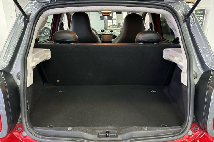 Used smart forfour 2016 1.0L 52 kW Dynamic Edition
