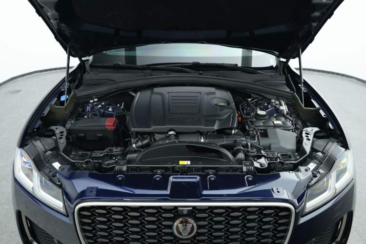 Used Jaguar F-PACE 2021 250 PS R-Dynamic S
