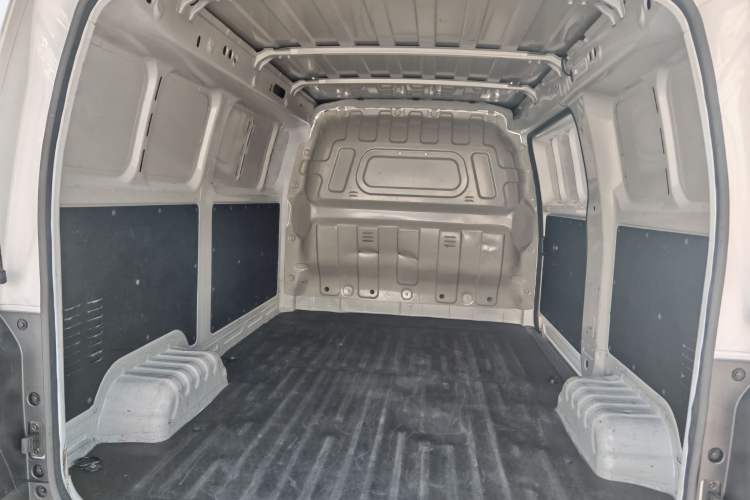 Used Karry Jiangtun E5 2024 230 km Standard Version
