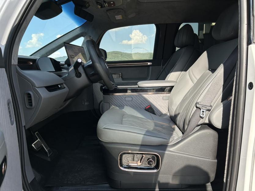 Zeekr MIX 2025 Intelligent Driving Version — снимка 13