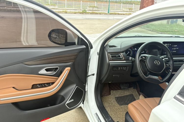 Used BAIC Beijing U7 2019 1.5T CVT New Smart Version China VI Emission Standard