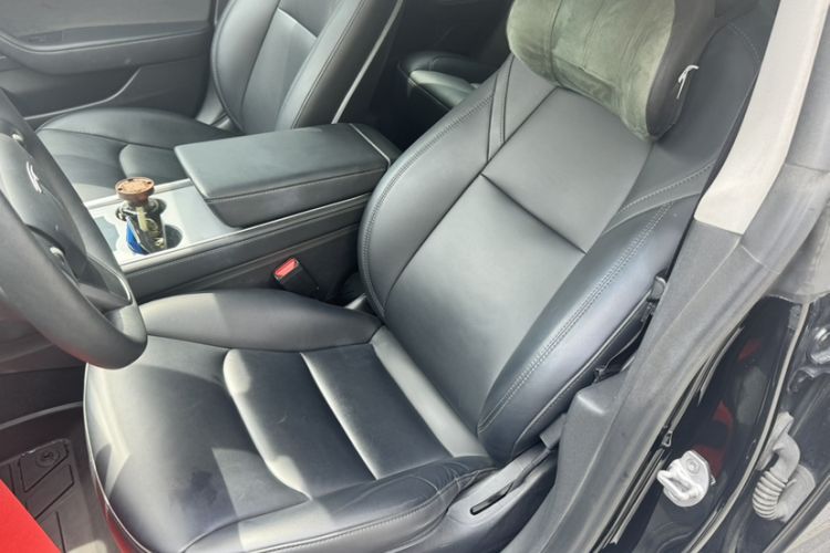 Used Tesla Model 3 2022 Rear-Wheel-Drive Version Left Front Seat