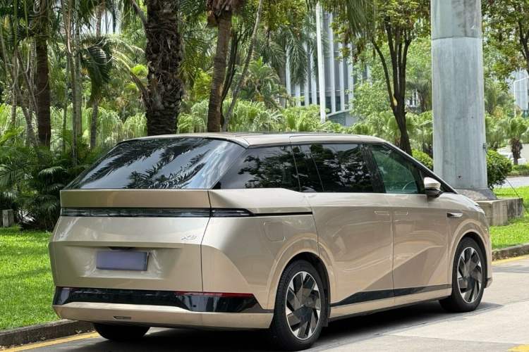 Used XPeng X9 2024 702 Ultra-Long Range Max