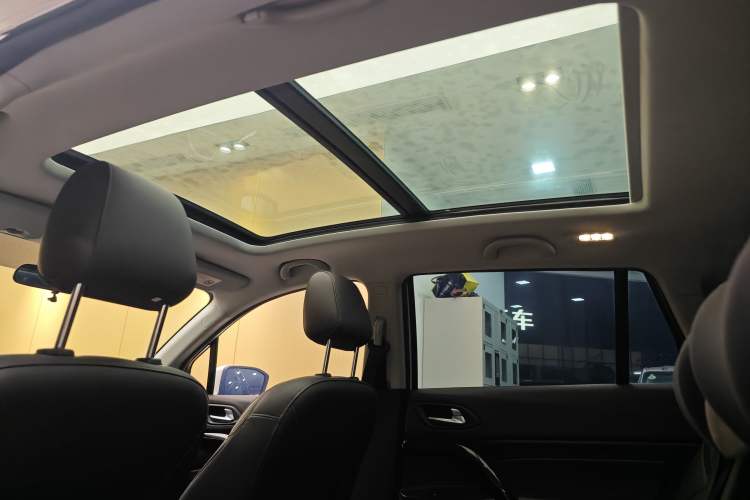 Used GAC Trumpchi GS4 2019 270T Automatic Two-Wheel Drive Elite Edition Headliner