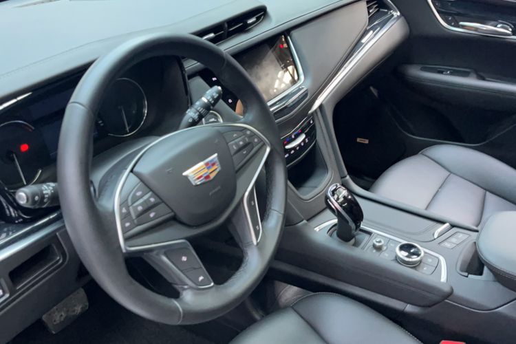 Used Cadillac XT5 2024 2.0T Two-Wheel Drive Fashion Edition Interior 5