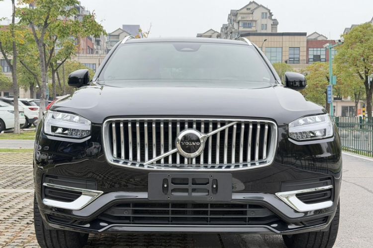 Used Volvo XC90 2023 B6 Zhiyi Luxury Edition 7-Seater
