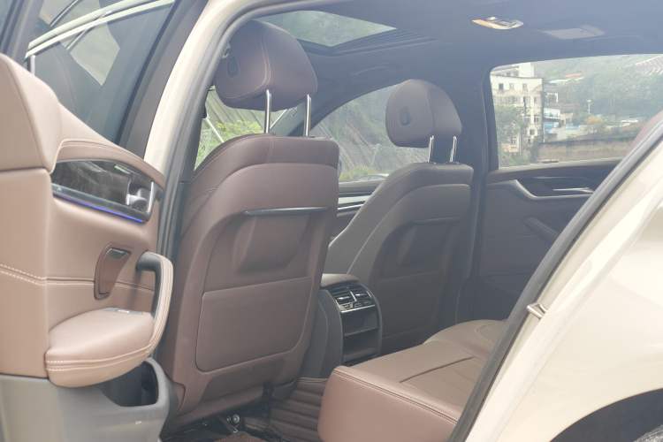 Used BMW 5 Series 2020 525Li M Sport Package
