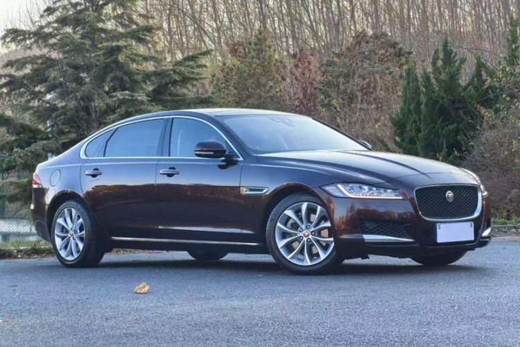 Used Jaguar XFL 2019 XFL 2.0T 250 PS Two-Wheel-Drive Luxury Edition
