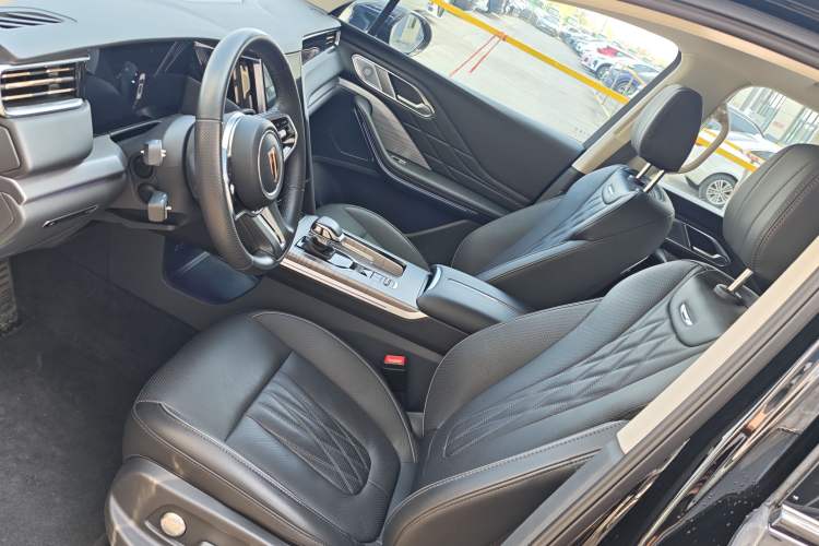 Used Hongqi HS7 PHEV 2024 2.0T PHEV Four-Wheel Drive Flagship Edition 6 Seats
