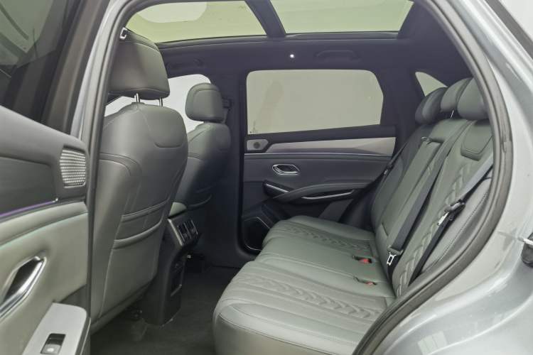 Used BYD Song L DM-i 2024 112 km Beyond Edition