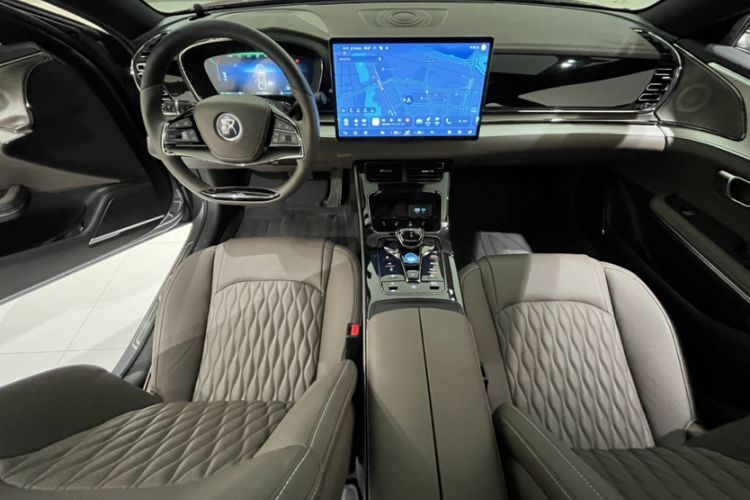 Used BYD Han 2024 DM-i Glory Edition 121KM Elite Model
