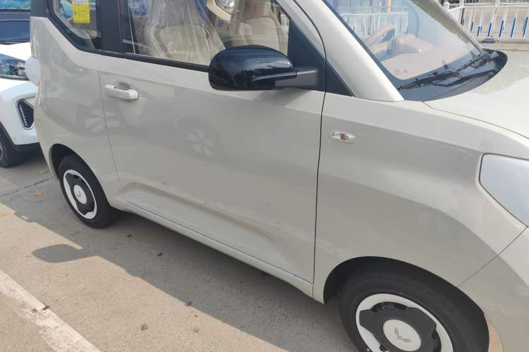 Used Wuling Hongguang MINIEV 2024 3rd Generation 215km Youth Edition