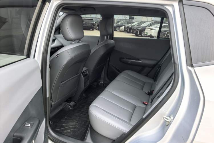 Used Dongfeng NAMMI 06 2025 471 Ultra
