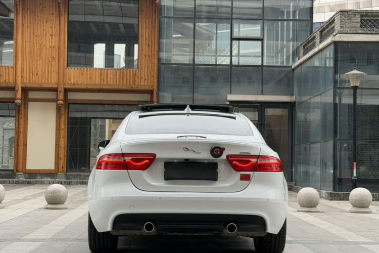 Used Jaguar XE 2018 2.0T 300 PS All-Wheel-Drive R-Sport Sport Edition