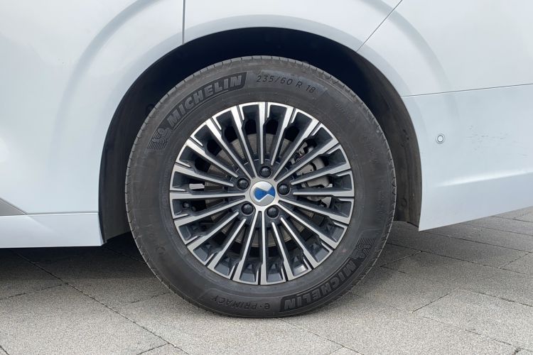 Used Denza D9 2022 DM-i 970 Four-Wheel Drive Flagship Model