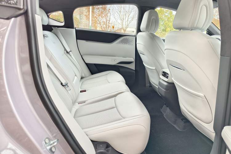 Used XPeng G6 2025 625 Long-Range Max Flagship Edition