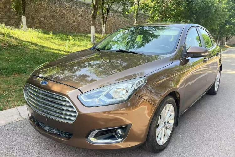 Used Ford Escort 2015 1.5L Automatic Fashion Model