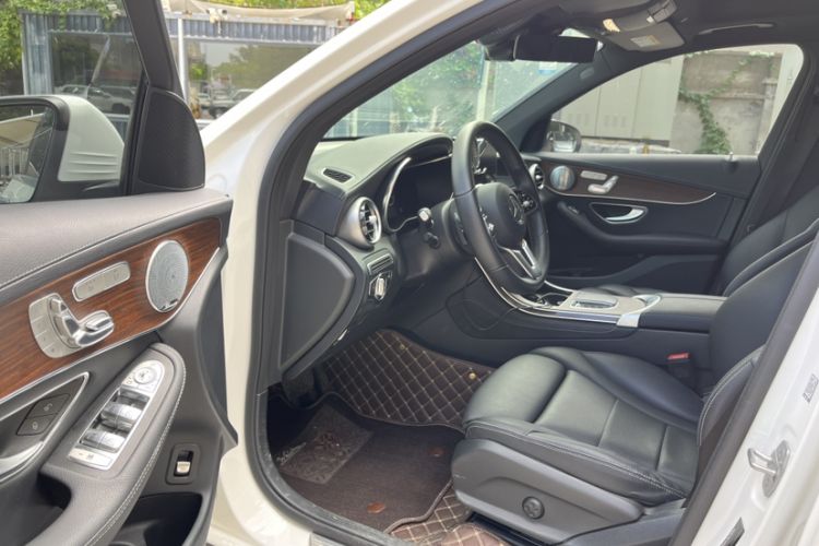 Used Mercedes-Benz GLC 2021 GLC 300 L 4MATIC Dynamic Model