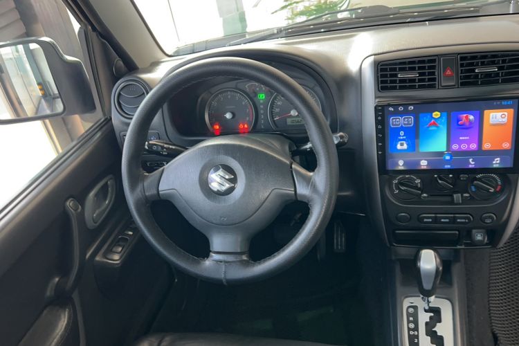 Used Suzuki Jimny 2012 1.3 AT Mode3
