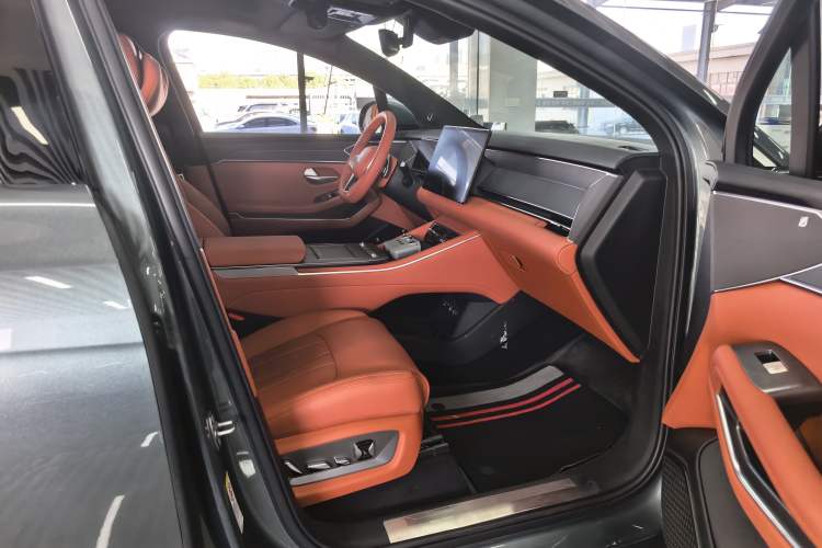 Used BYD Tang L 2025 DM 175KM Drone Player Edition