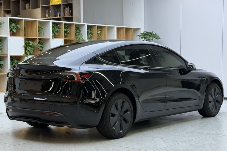 Used Tesla Model 3 2025 Model Revised Rear-Wheel-Drive Version Exterior 3
