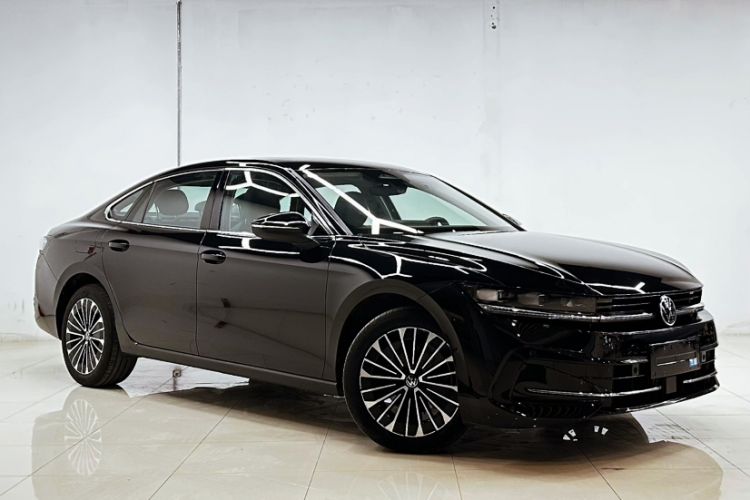 Used Volkswagen Magotan 2024 380TSI DSG Prestige Edition DaMai Package