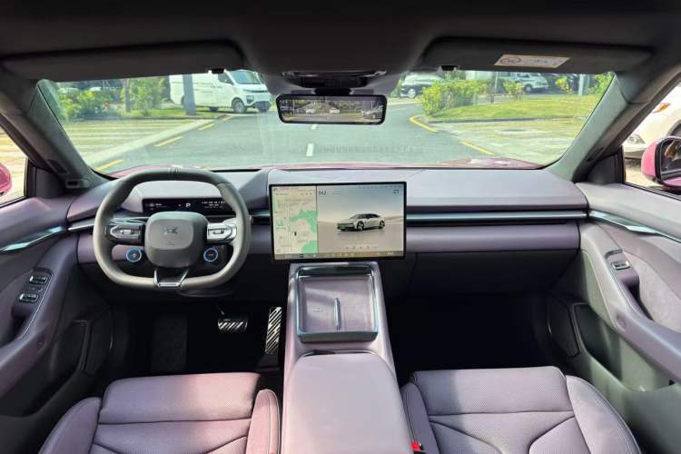 Used XPeng P7 2025 Model—750 All-Wheel-Drive High-Performance Ultra