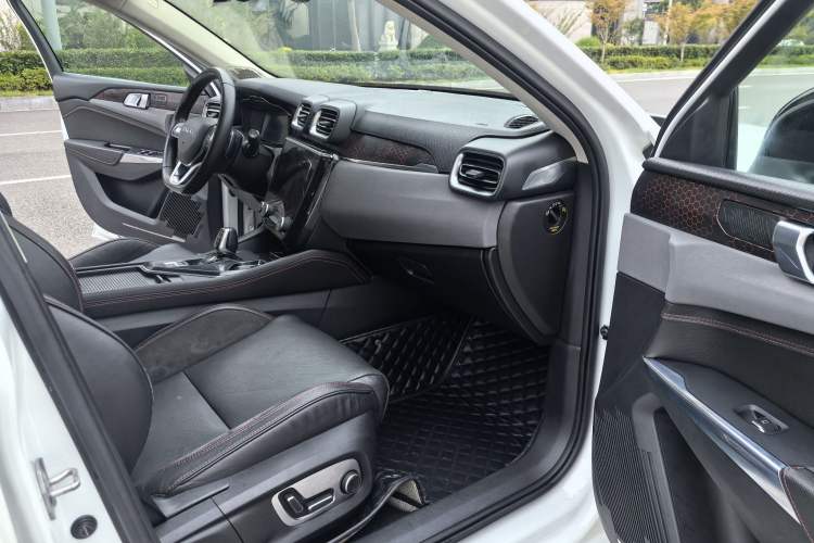 Used Lynk & Co 02 2018 1.5T DCT Two-Wheel Drive Pro Version China V Emission Standard
