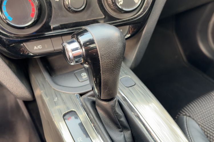 Used Honda XR-V 2015 1.8L EXi CVT Comfort Version