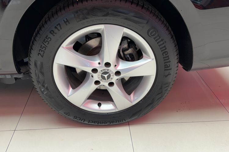 Used Mercedes-Benz Vito 2018 2.0T Elite Version 7 Seats China VI Emission Standard Exterior 5