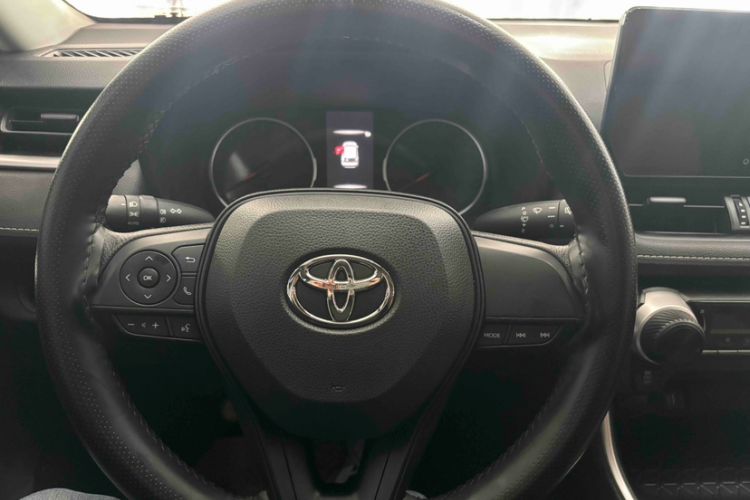 Used Toyota Wildlander 2023 2.0L CVT Two-Wheel Drive Leading Edition