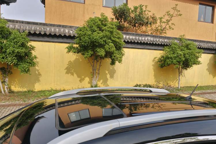 Used Hyundai ix35 2015 2.0L Automatic 2WD Smart Type China IV Roof