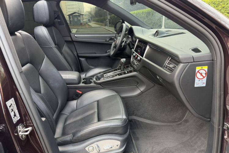 Used Porsche Macan 2024 Macan 2.0T