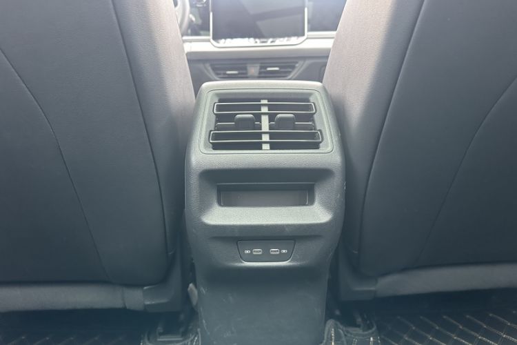 Used Volkswagen Tayron 2025 Tiguan L 330TSI Two-Wheel-Drive Elite