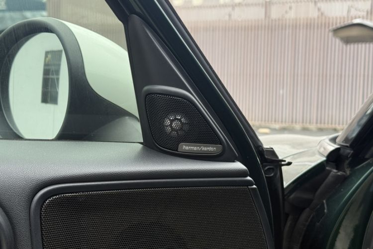 Used MINI Countryman 2017 1.5T COOPER ALL4 Traveler Interior 9