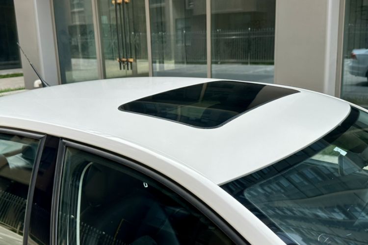 Used Volkswagen Santana 2013 1.6L Manual Comfort Edition Exterior 8