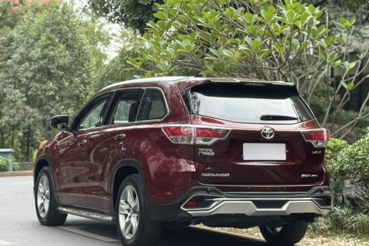 Used Toyota Highlander 2015 2.0T Four-Wheel Drive Luxury Edition 7-Seater