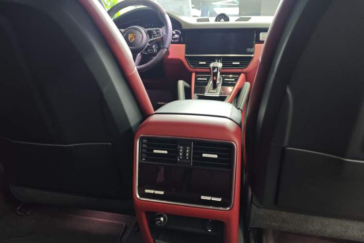 Used Porsche Cayenne E-Hybrid 2023 Cayenne E-Hybrid 2.0T Platinum Edition