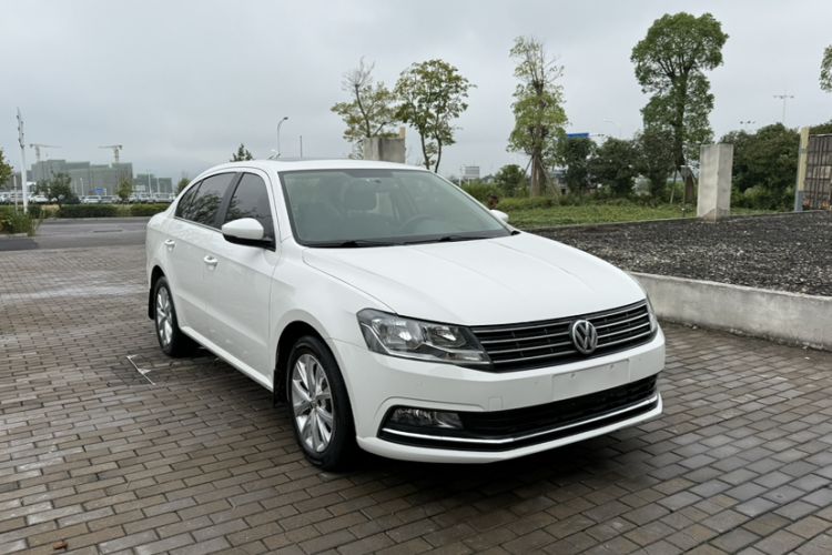 Used Volkswagen Lavida 2017 1.6L Automatic Comfort Edition