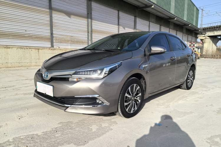 Used Toyota Corolla 2017 Revised Dual-Engine 1.8L E-CVT Leading Edition
