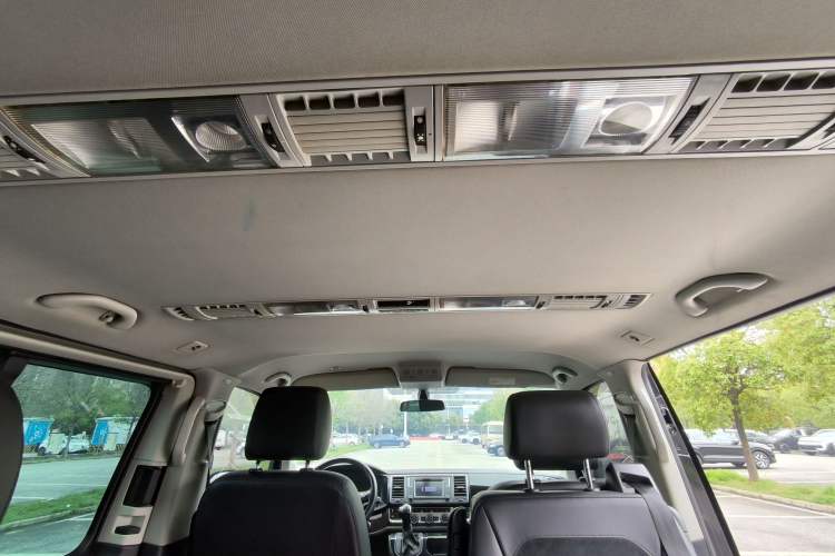 Used Volkswagen Multivan 2018 2.0 TSI Two-Wheel-Drive Luxury Edition 7 Seats
