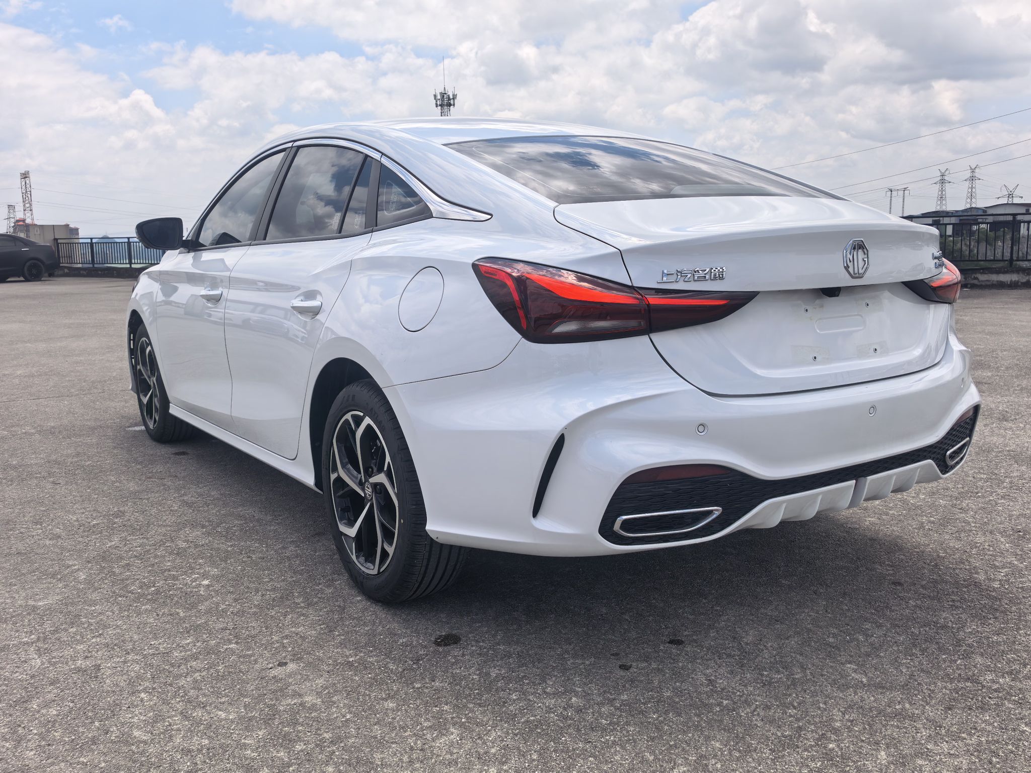MG 5 2025 300TGI Global Flagship Edition — снимка 4