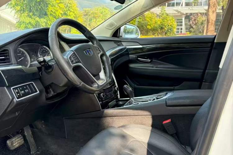 Used Geely Auto Emgrand GT 2016 1.8T Zunya Model Interior 1