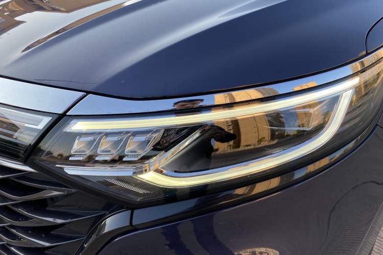 Used Roewe iMAX8 2021 400TGI Supreme Series Prestige Edition